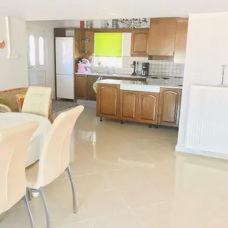 Seaside דירה Kanatádhika